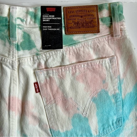 NWT Levi’s Button Fly High Rise Deconstructed Y2K  80s 90s Tie Dye Skirt Size 31 - Picture 8 of 12